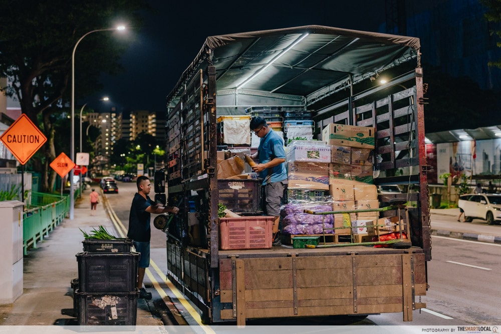 Toa Payoh Vegetable Night Market - Unloading Of Vegetables 2