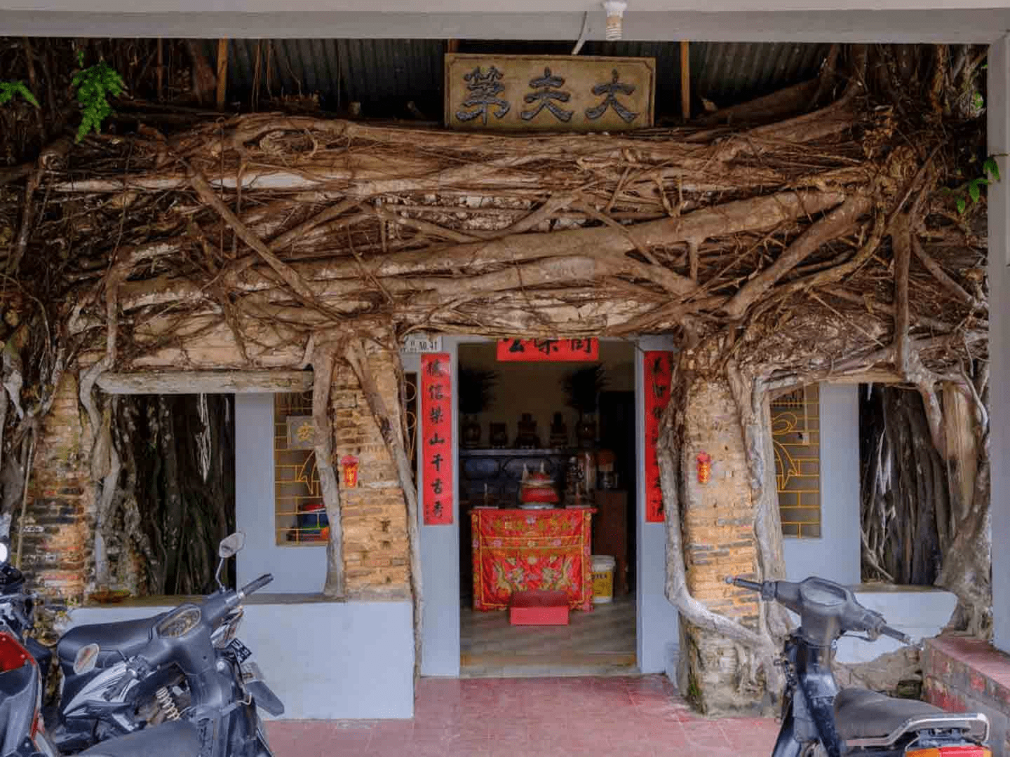 Banyan Tree Temple