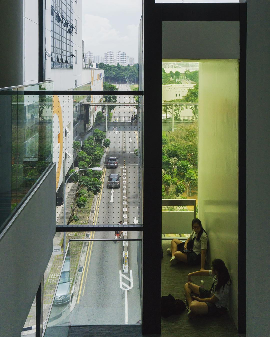 free study spots singapore - Bishan Library - window