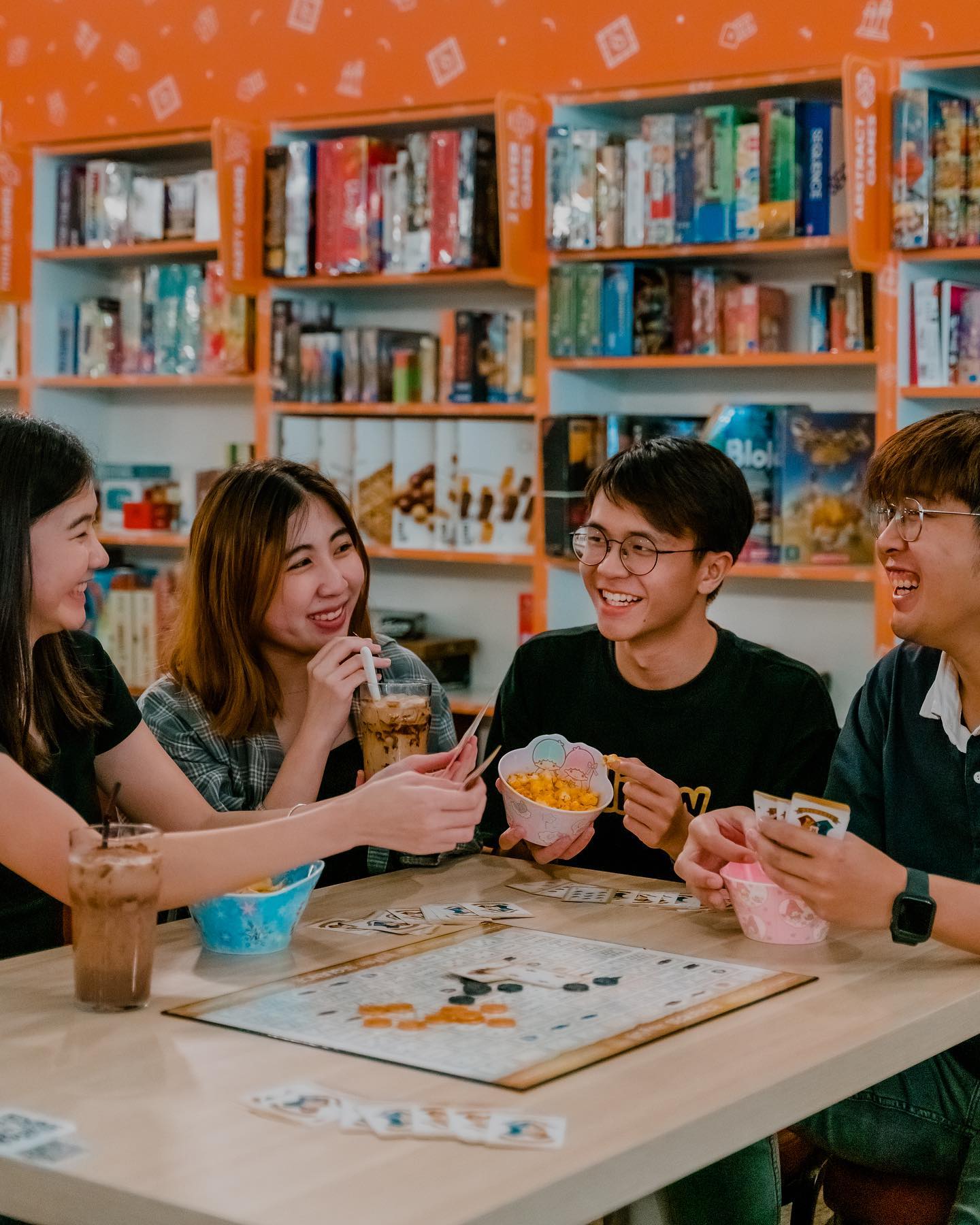 indoor activities singapore - board game cafes