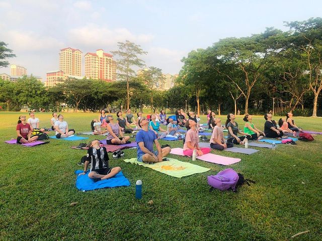 outdoor fitness classes - yoga seeds bishan park