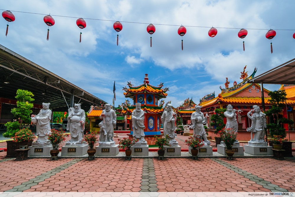 Things to do in Pengerang - temple village deities