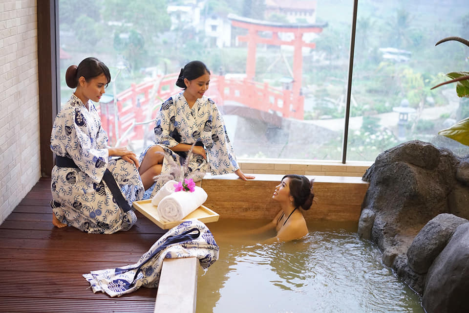 hot spring resorts - the onsen Songgoriti