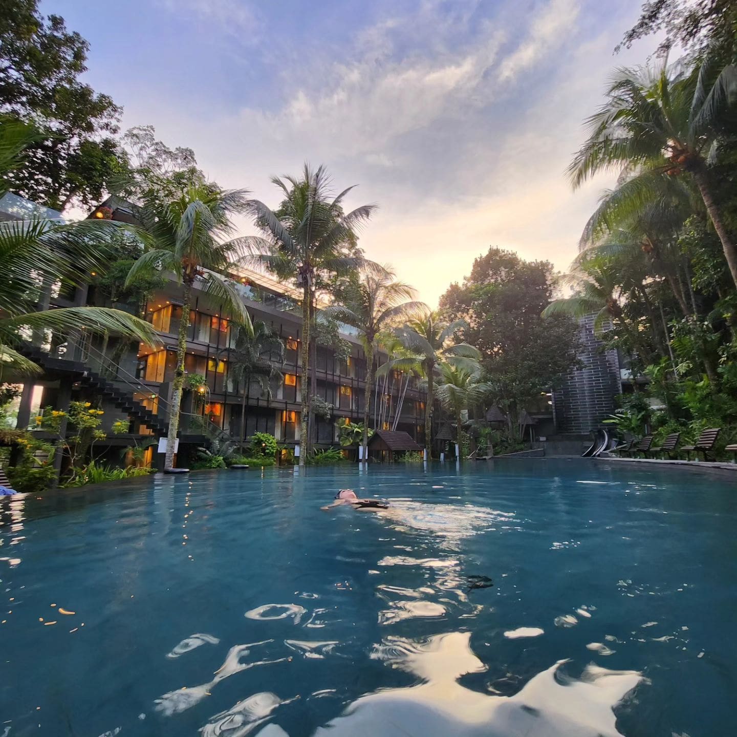 Hotel suites in Singapore - Siloso Beach Resort view