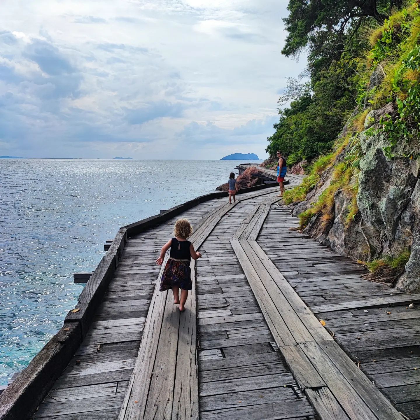 Rawa Island Without Flights -Trail for hiking and jungle walking around Rawa Island