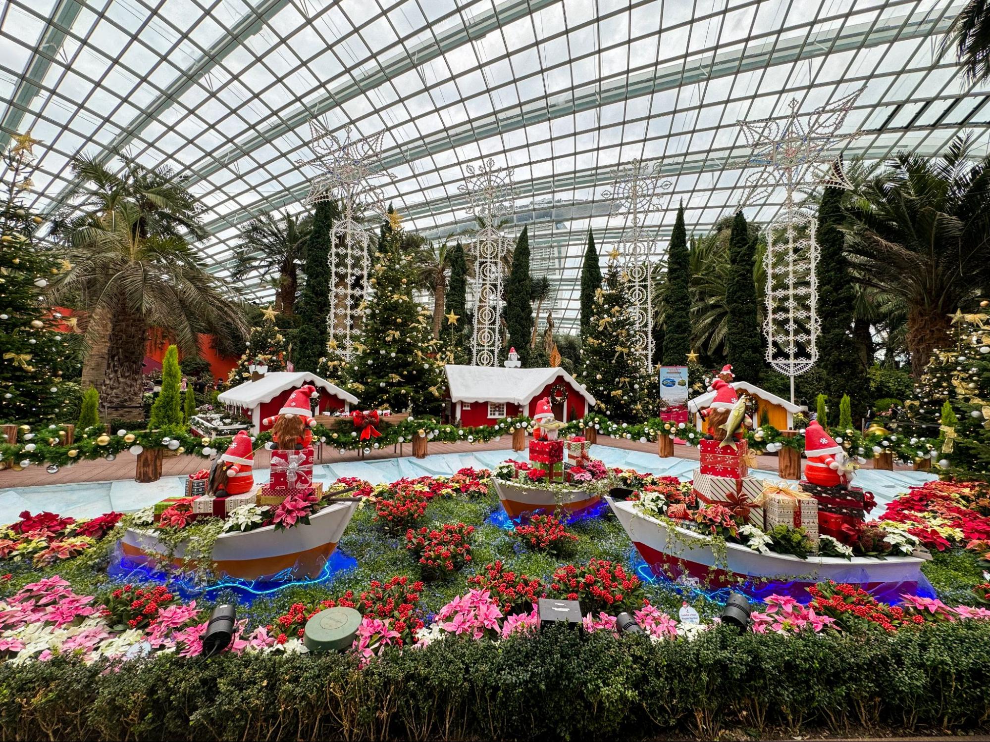 Gardens by the Bay - Poinsettia Wishes 2023