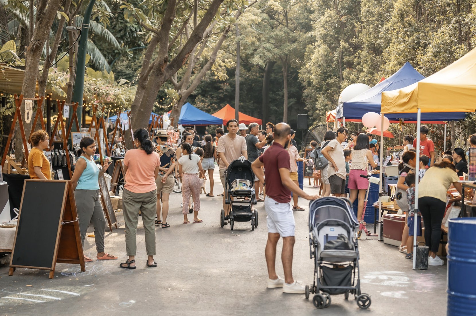 Sentosa Music Festival 2023 - family friendly market