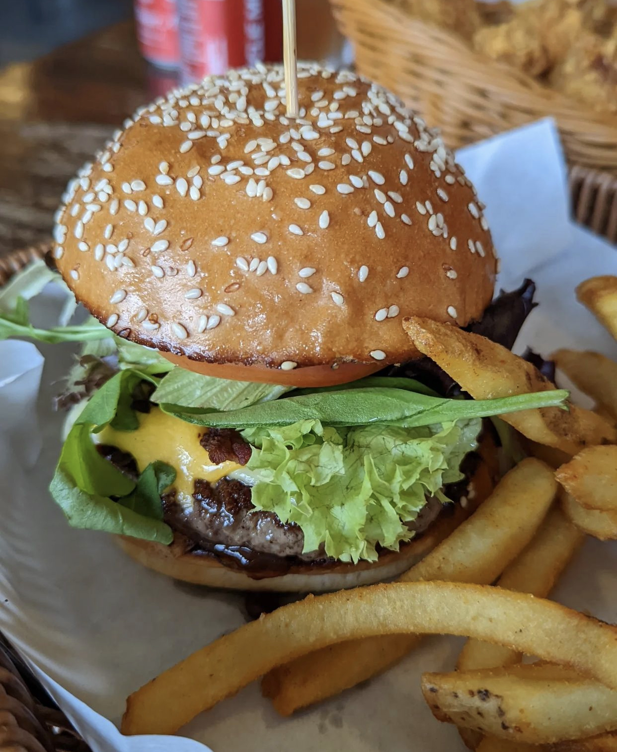 heartland bars singapore - The Cider Pit - burger