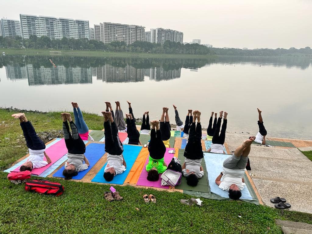 Free workouts in Singapore - yoga nikam