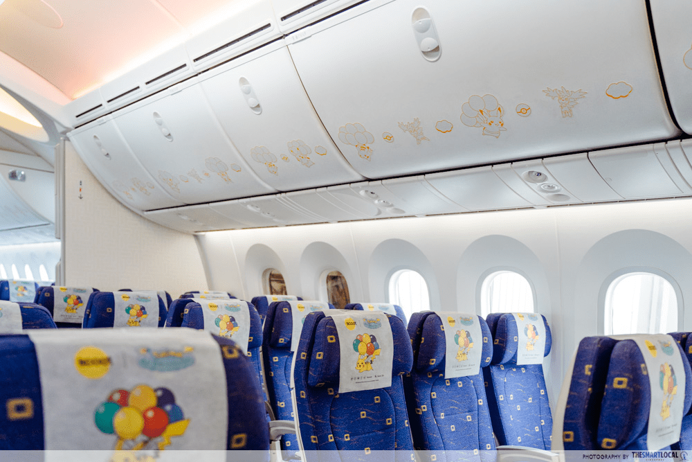 budget flights to japan - scoot cabin