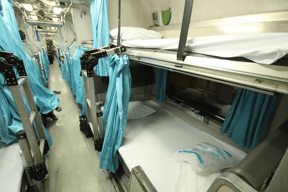 longest train ride - thai sleeper car