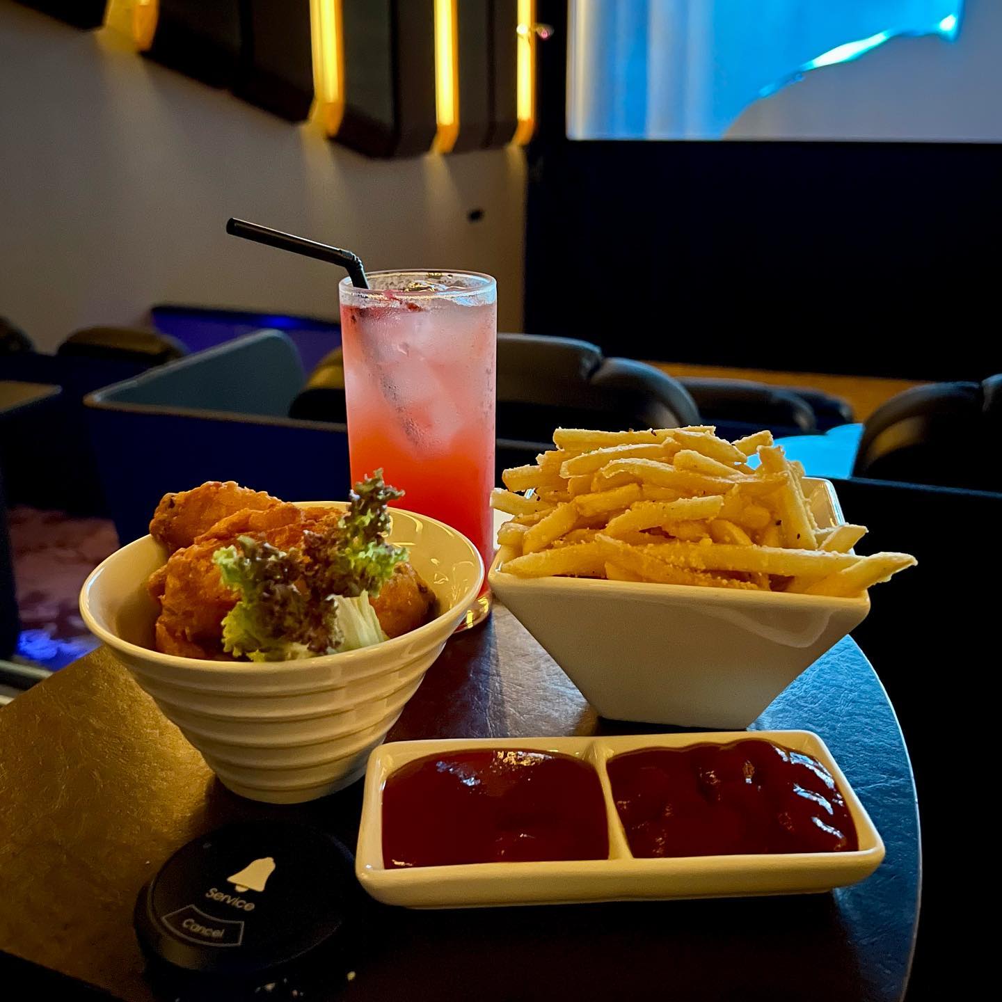 movie theatres singapore shaw food