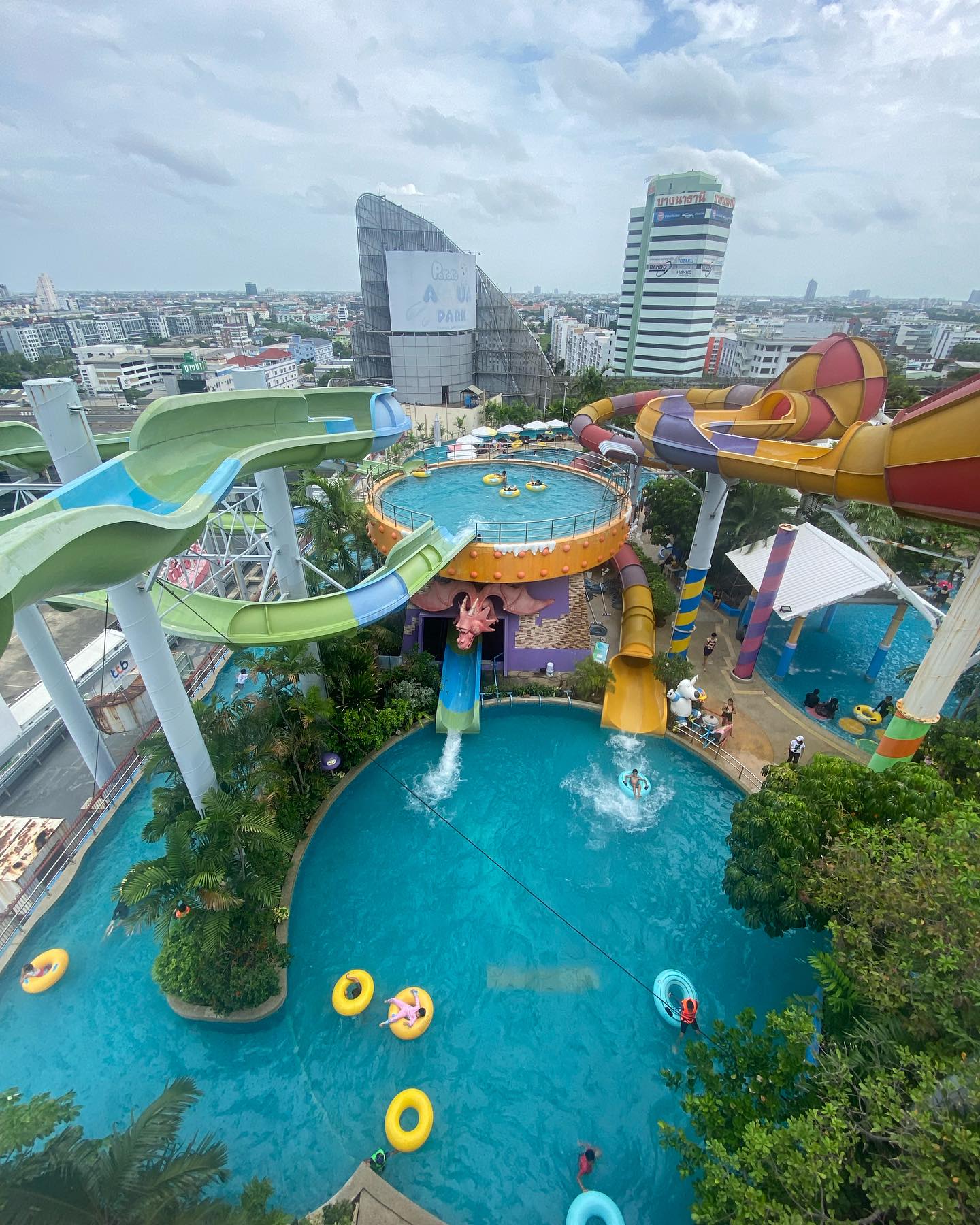 things to do bangkok pororo aqua park