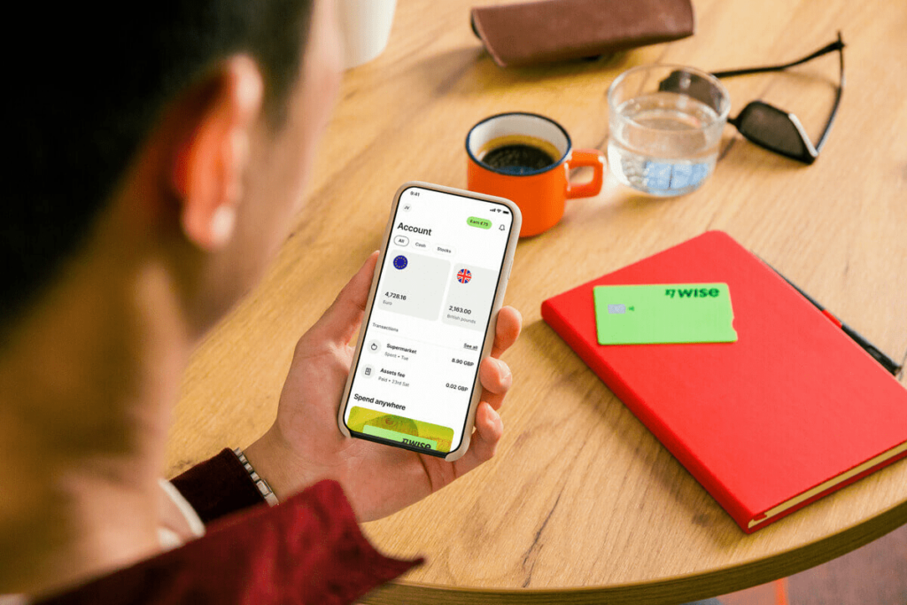 9 Travel E-Wallets To Make Payment With Just Your Phone (2025)