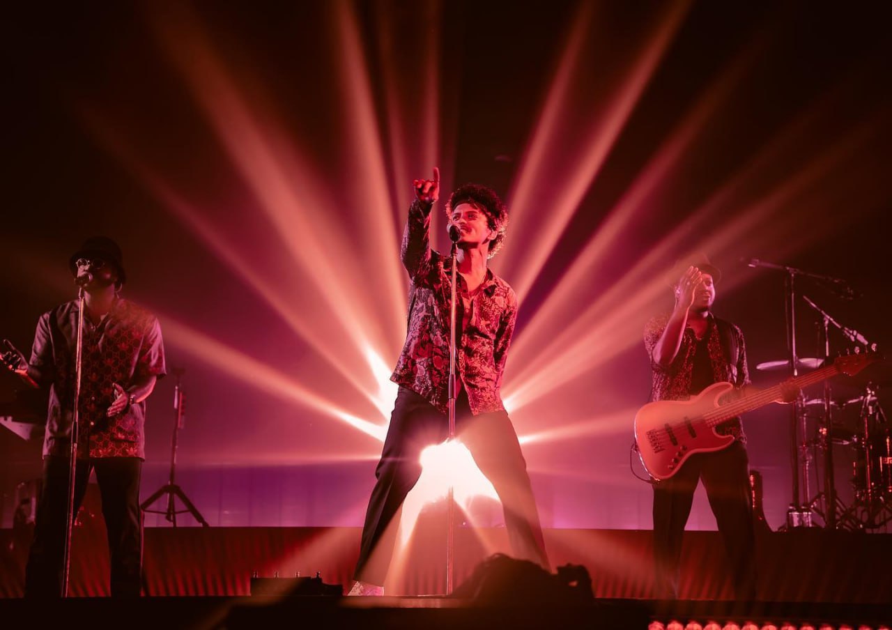 Bruno Mars Live In Singapore (2)