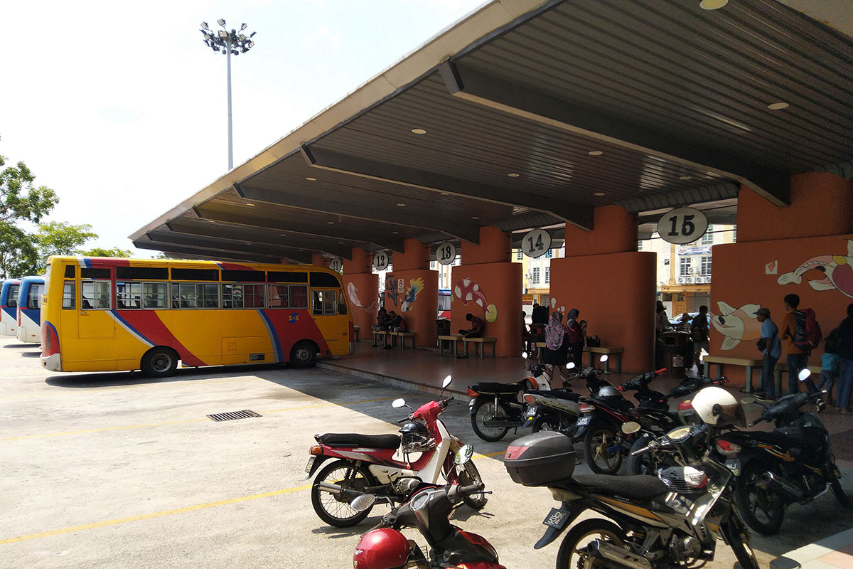 Singapore to Tioman travel guide - Bus terminal at Mersing