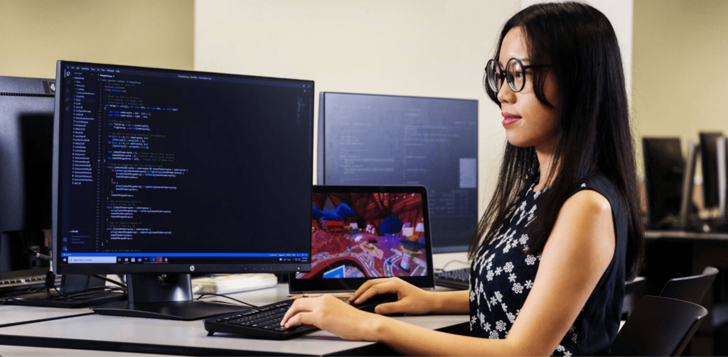 9 Highest-Paying Jobs For Gamers In Singapore [2024]