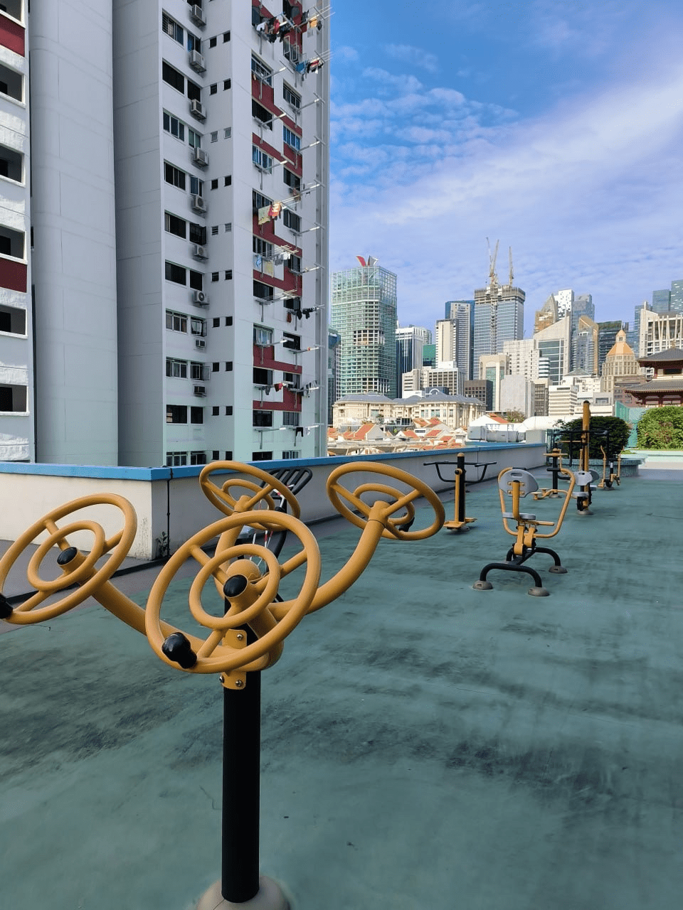 Fitness Corners In Singapore - Chinatown Complex Rooftop Fitness Corner
