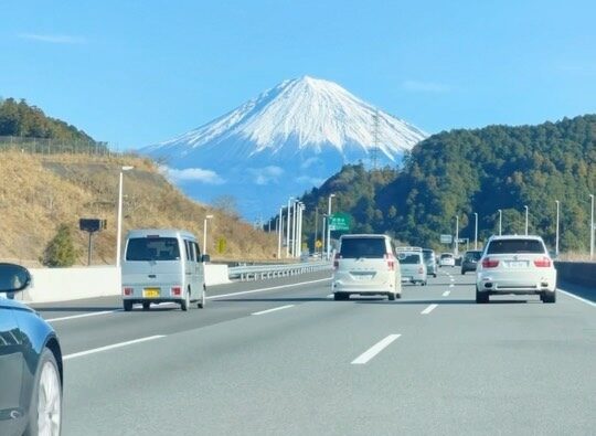 Ultimate Japan Transport Guide - Mount Fuji car ride