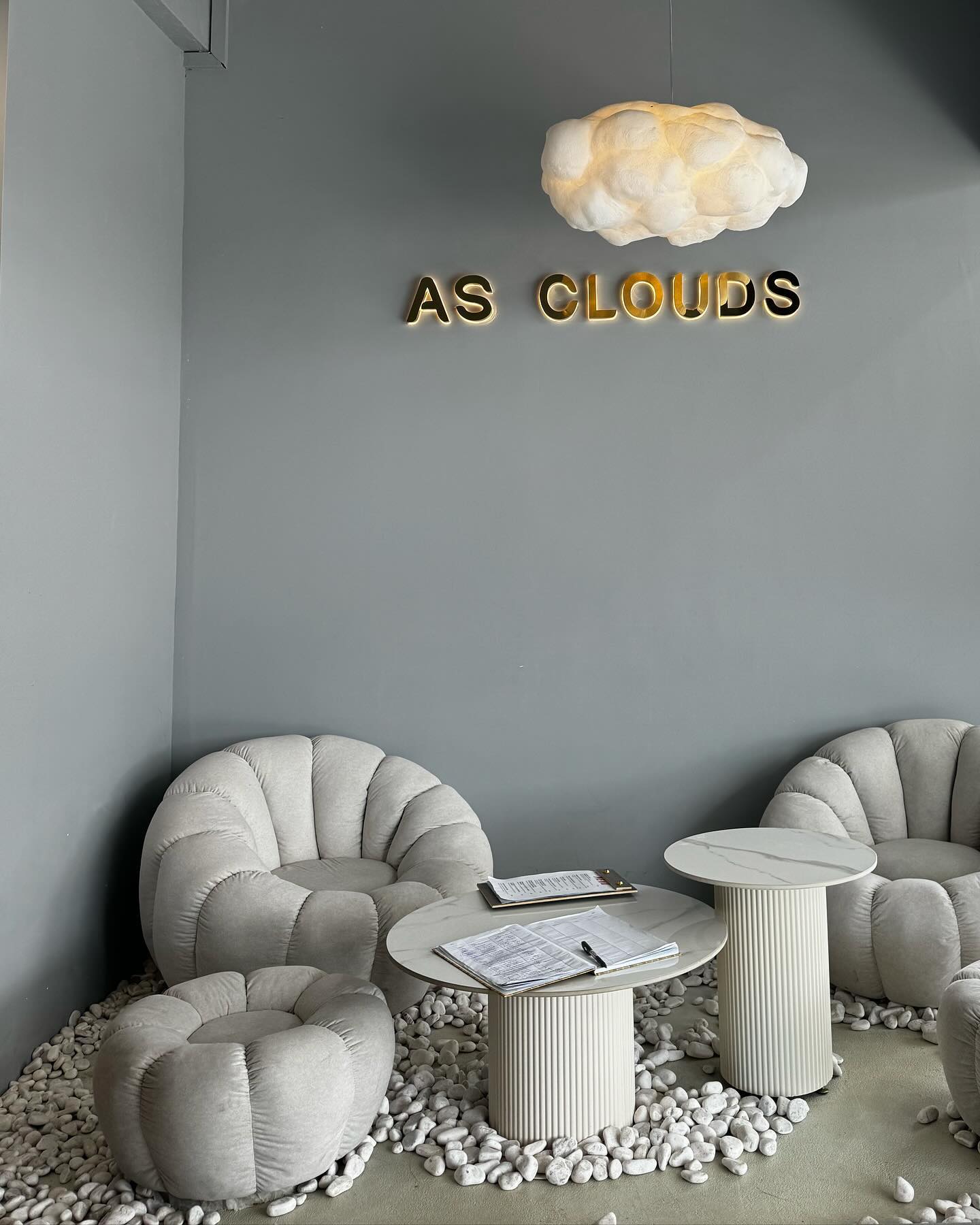 as clouds cafe jb - ambience