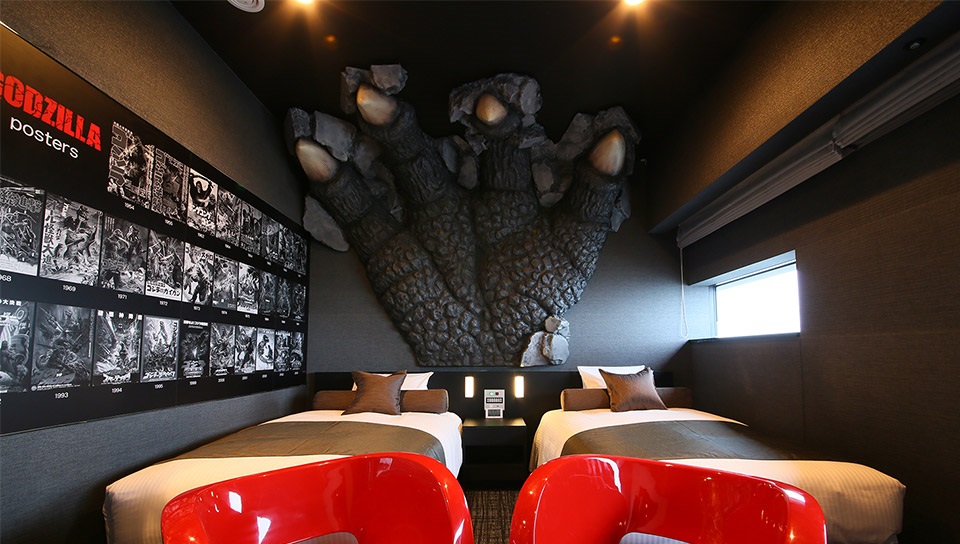 hotel-gracery-shinjuku-godzilla-toho-themed-room