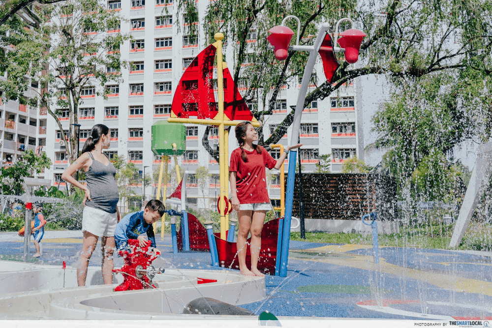 Free Water Playgrounds - Play @ Heights Park at Toa Payoh 2