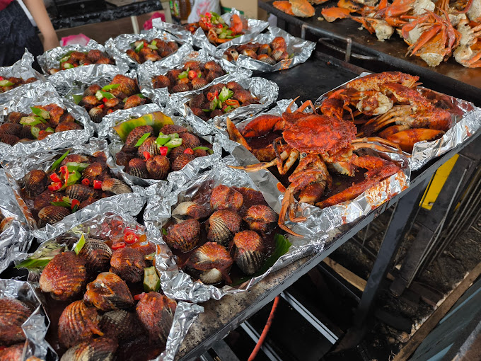 Grilled seafood at Bazaar Ramadan Taman Suria