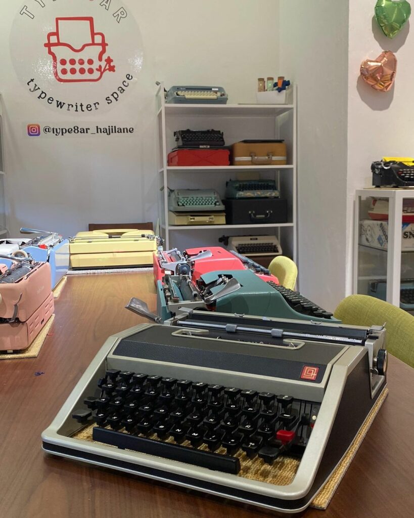 Type8ar In Haji Lane Has Over 50 Vintage Typewriters