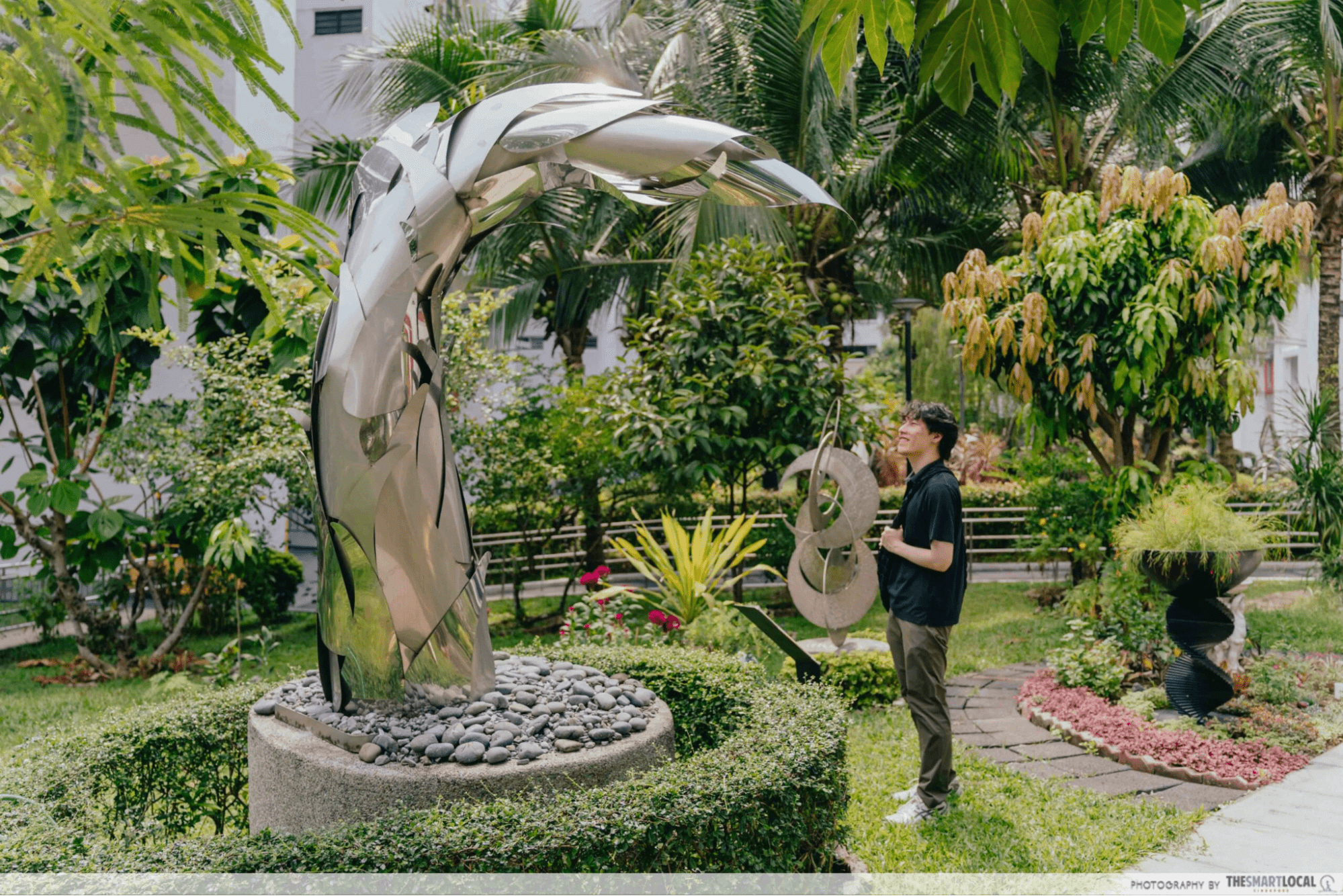 community garden - Cosy Garden @ Bukit Batok chrome sculpture