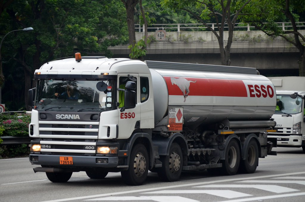 dangerous jobs in singapore - oil tanker