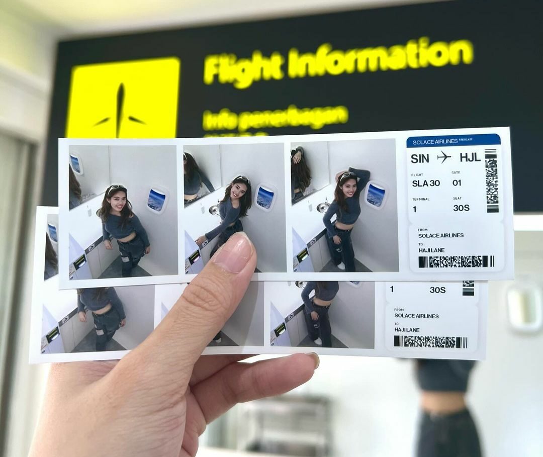 Aeroplane photobooth - boarding pass photostrip