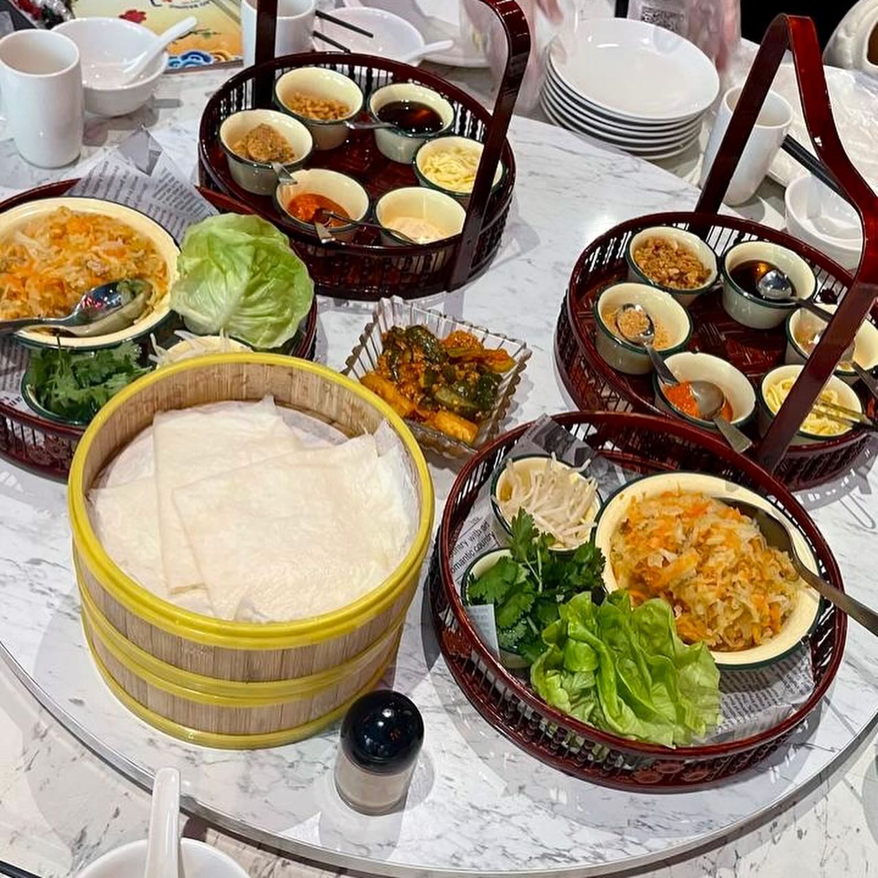Best buffets in Singapore - Lao Beijing DIY popiah