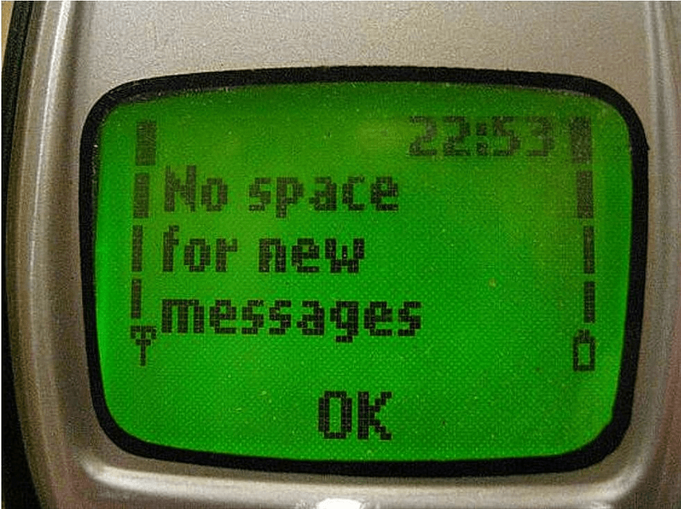 90s tech gadgets - nokia 3310 screen