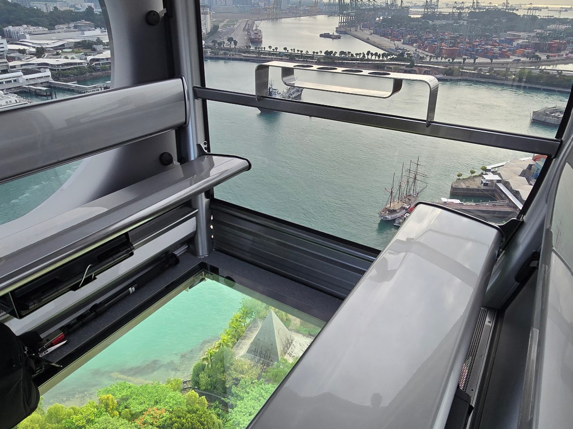 New things to do in April 2024 - Cable car glass bottom floor