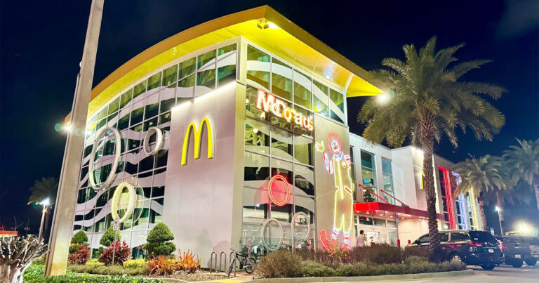 Unique McDonald's Around The World Biggest In The World Florida