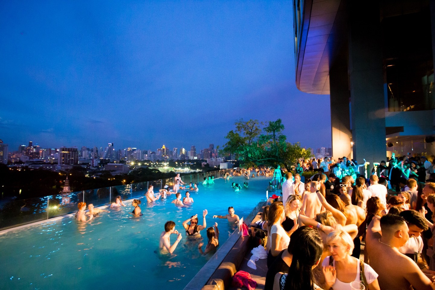 bangkok hotel near bts mrt - SO Bangkok pool party