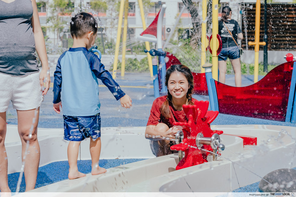 things to do kids - free water playground toa payoh