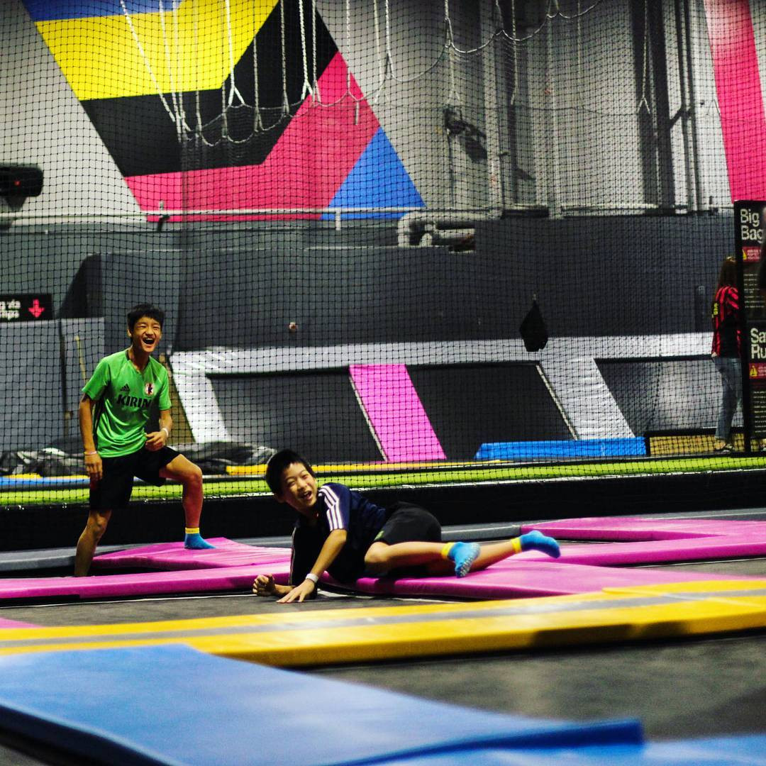 things to do kids - trampoline parks