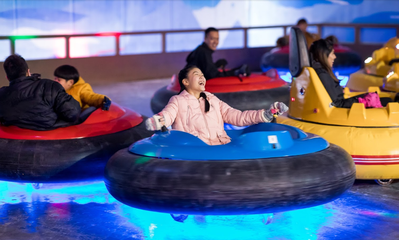 things to do kids - snow city singapore bumper cars
