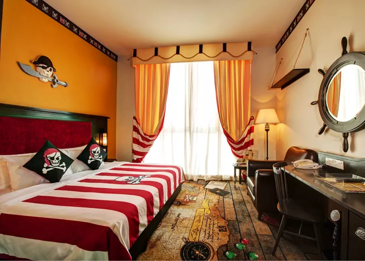 jb hotels - LEGOLAND Hotel pirate themed room