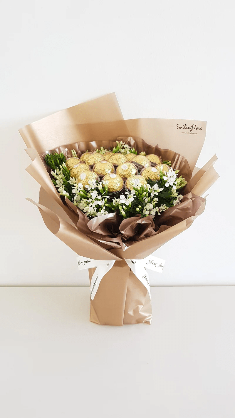 mother's day gifts - the smiling flora choco bouquet