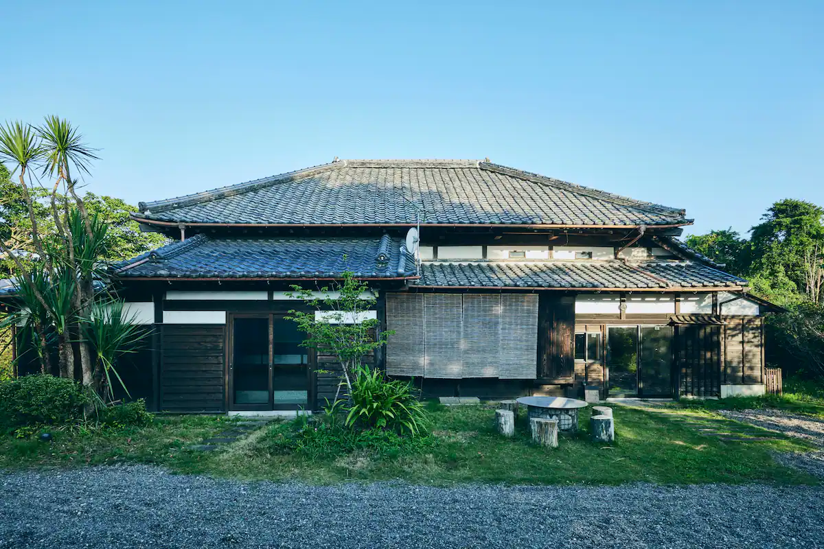 muji base kamogawa house