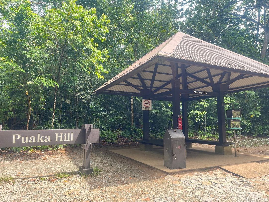 puaka hill - signboard merbah hut