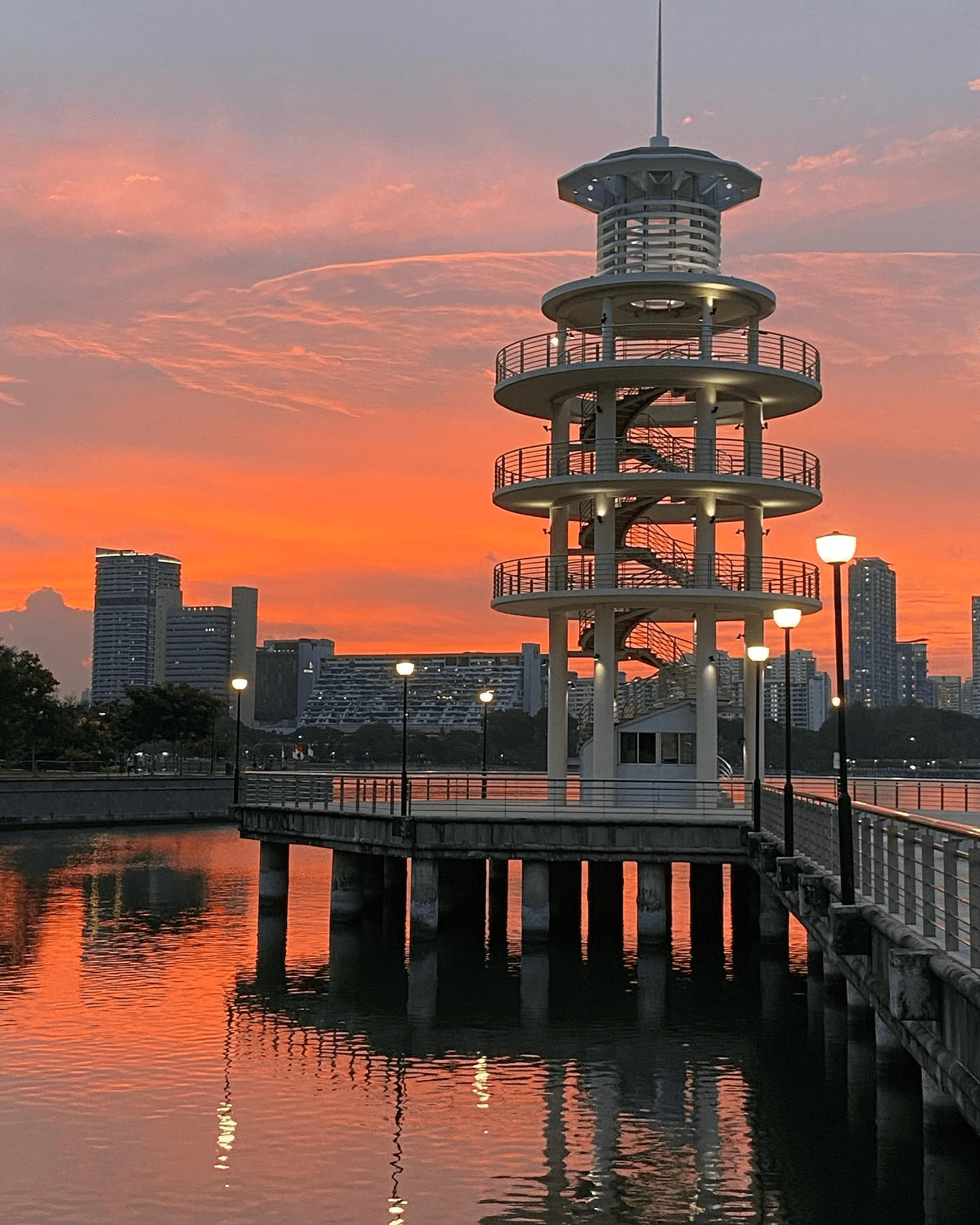 Tanjong Rhu, orange sunset in Singapore
