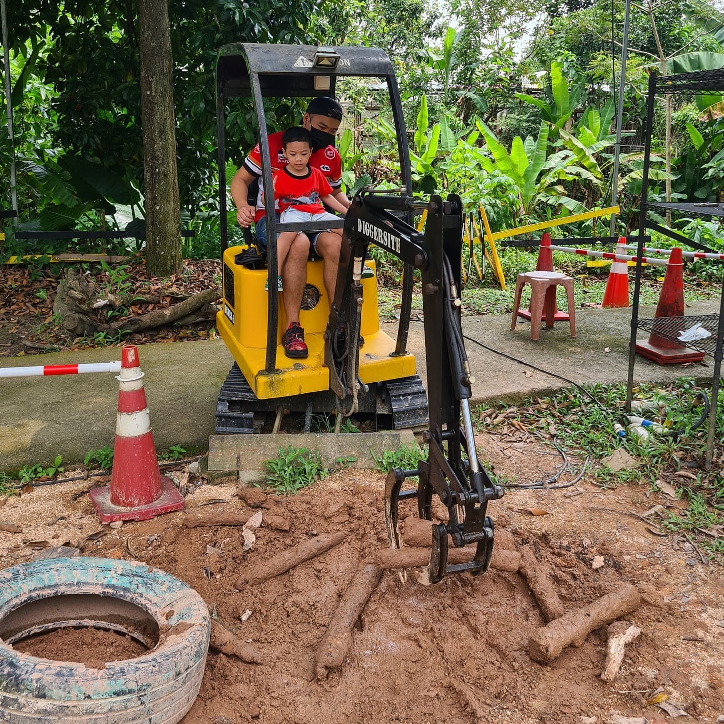 things to do with kids singapore - diggersite