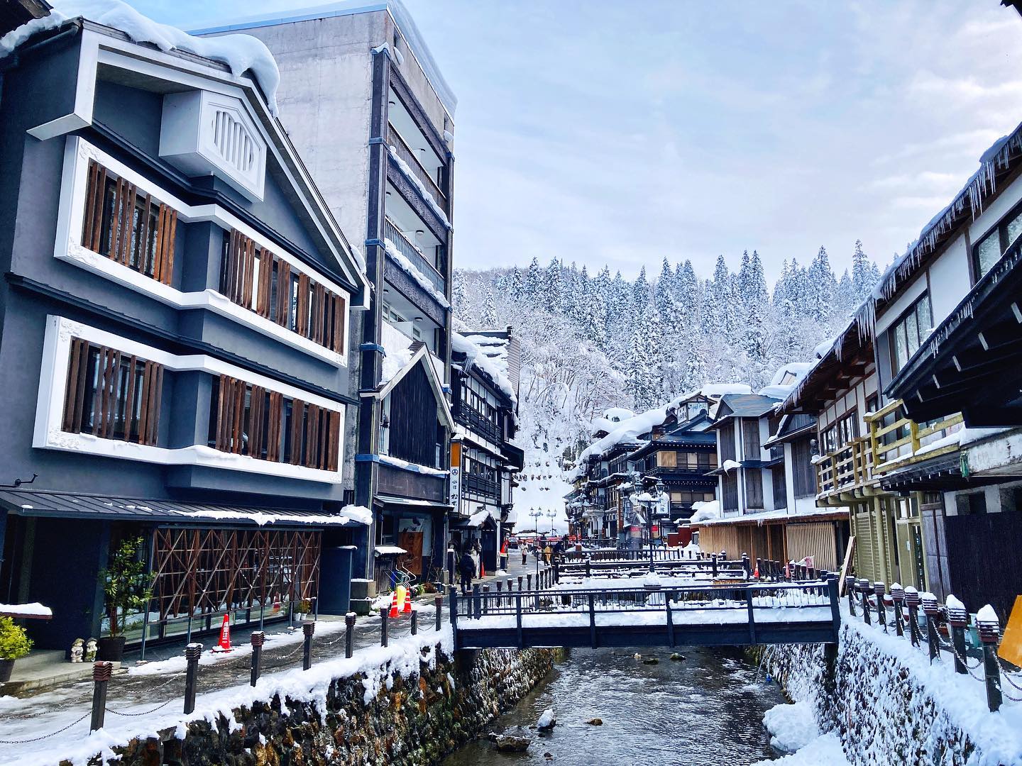 12 Japanese Onsen Towns - winter 