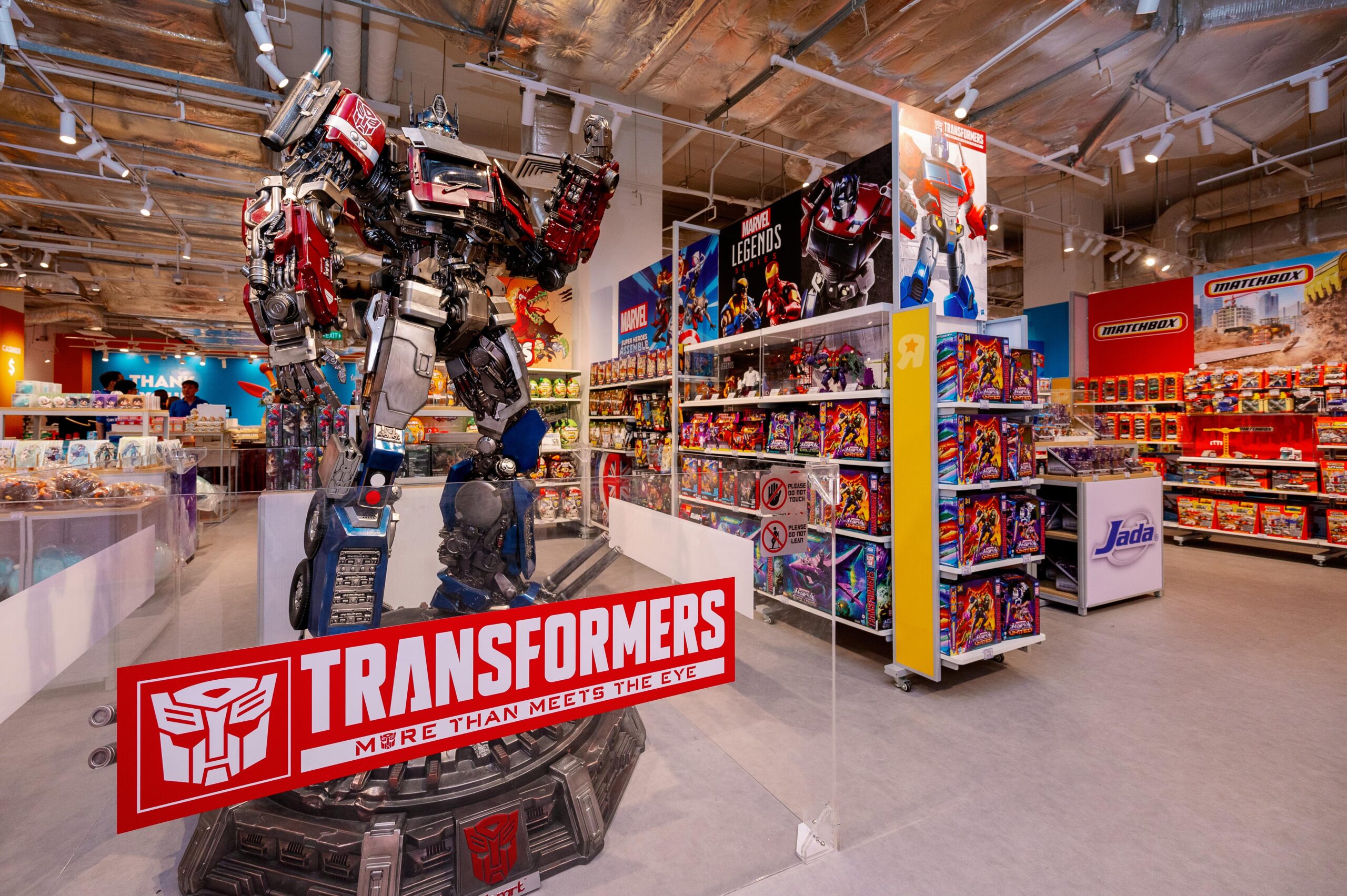 ToysRUsVivoCity- Optimus Prime Transformers display 
