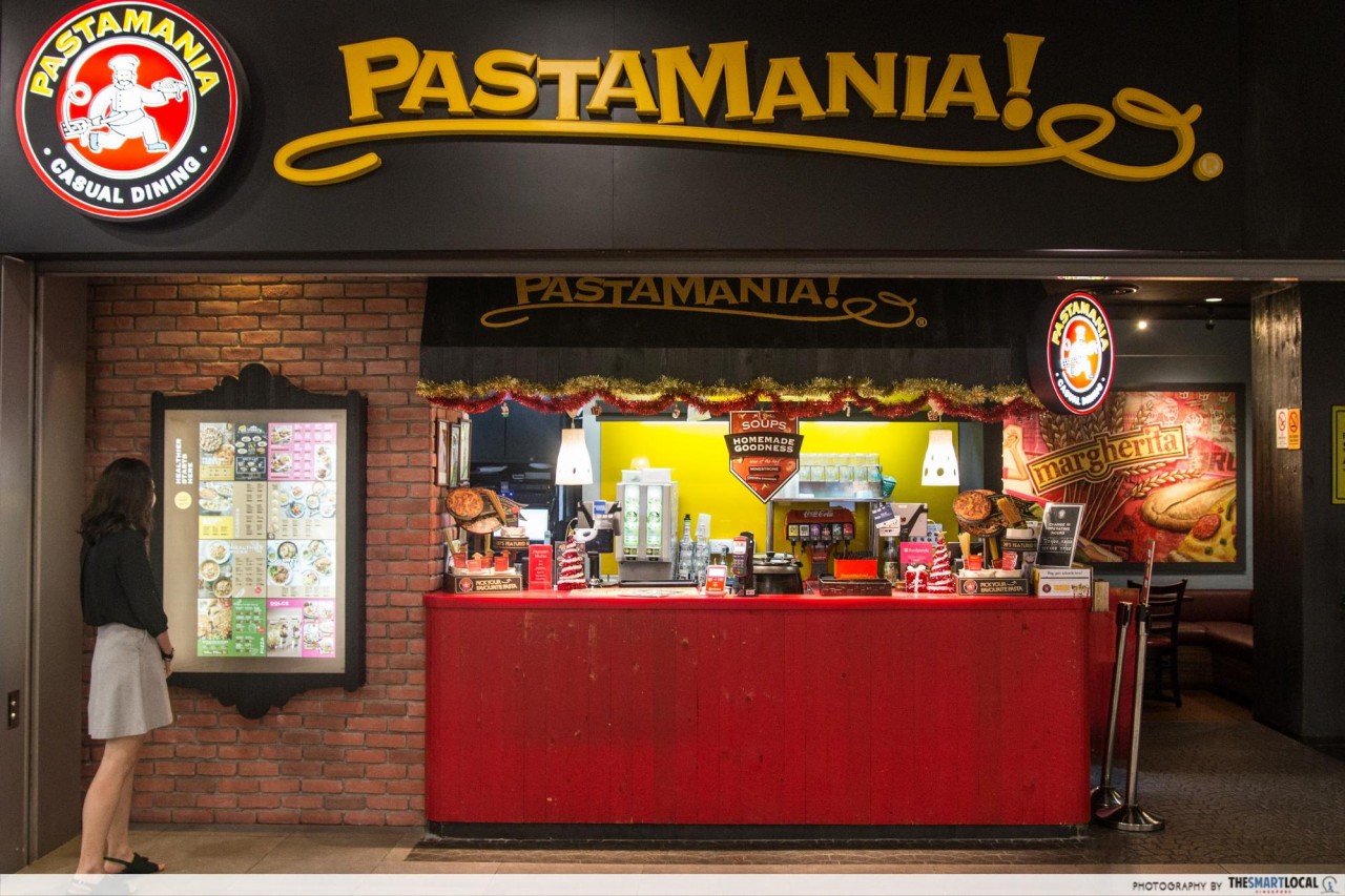 kids eat for free - pastamania