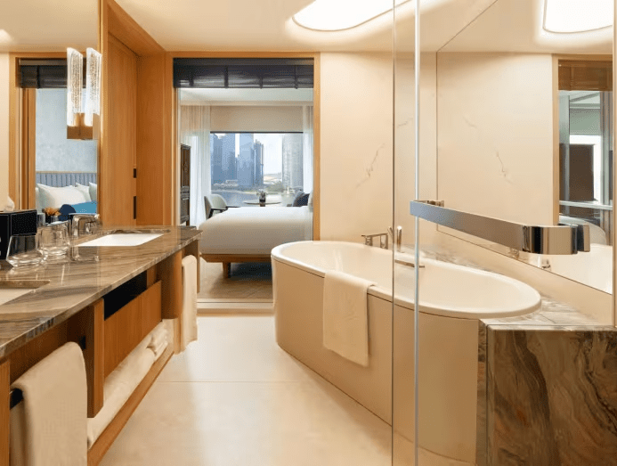 new hotels in singapore 2024 - Mandarin Oriental bathtub