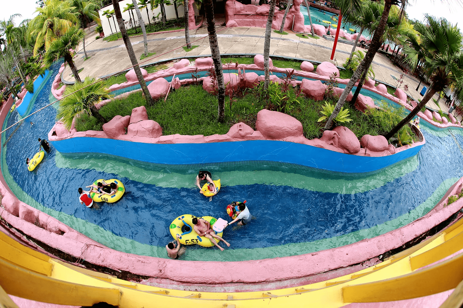 theme parks in malaysia - A’Famosa Water Theme Park lazy river